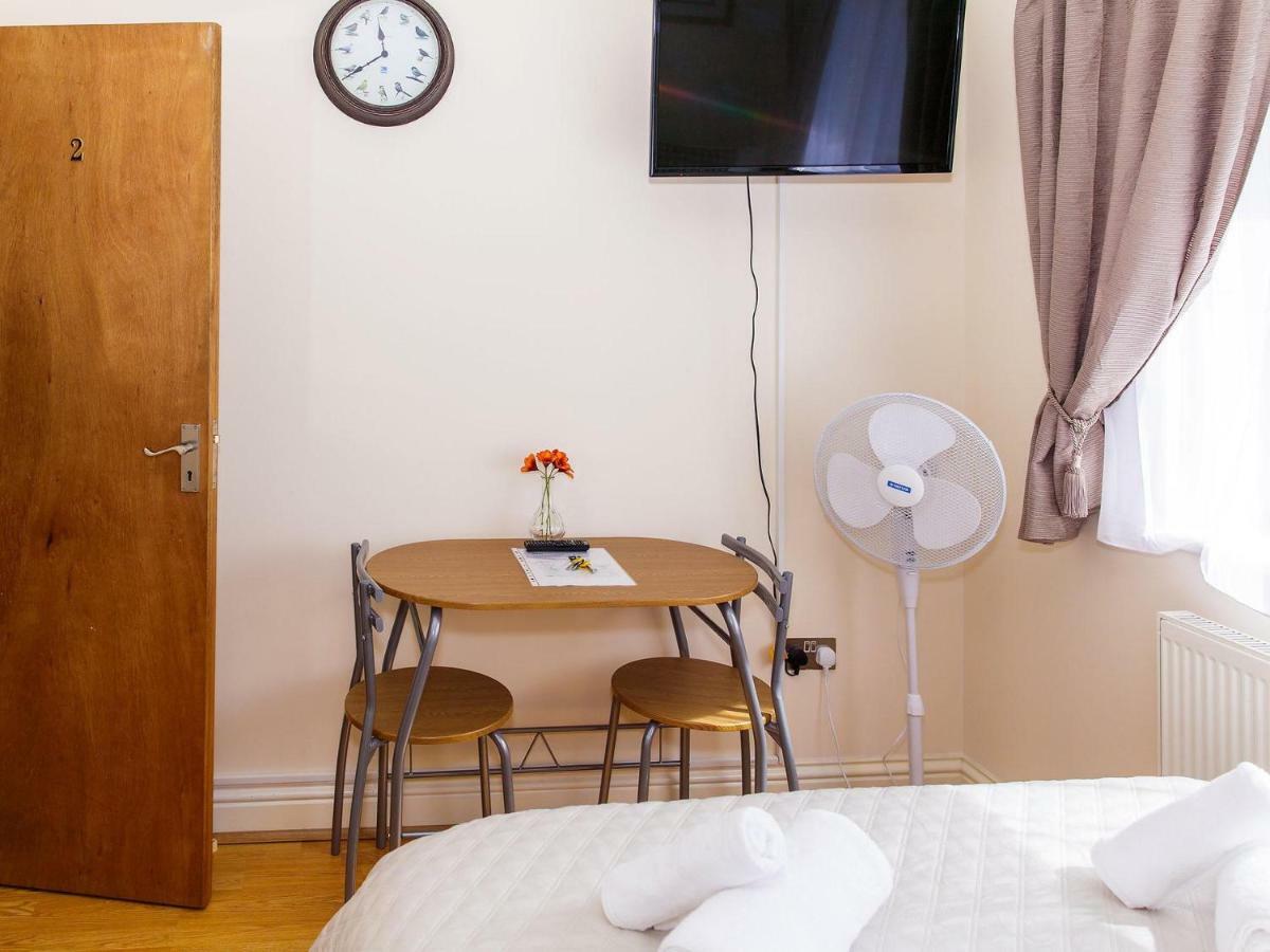 Mandeville Rooms Northolt  Εξωτερικό φωτογραφία